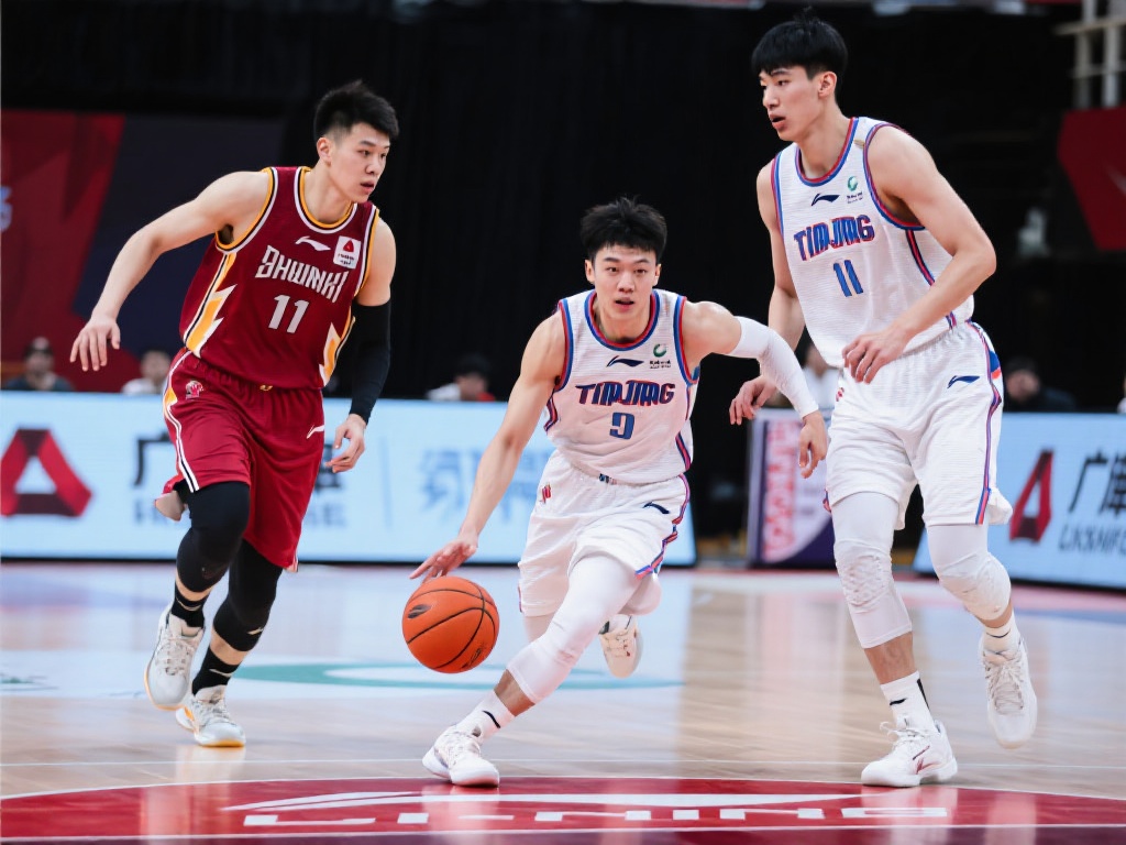 林庭谦曾凡博领衔京津对决,周琦无缘参战 根据最新发布的大名单,林庭谦与曾凡博作为